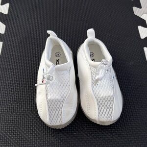 Kids water shoes NWOT